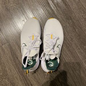packer nikes